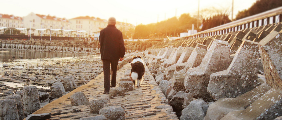 老人白內(nèi)障